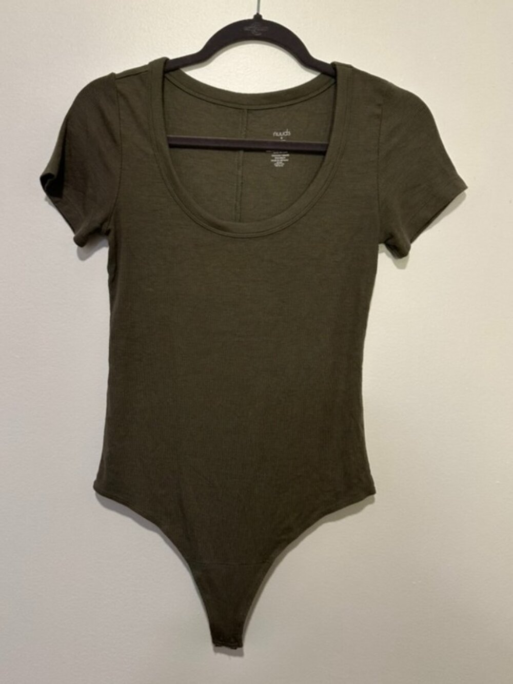 Nuuds Short Sleeve Slinky Rib Scoop Neck Bodysuit, Olive